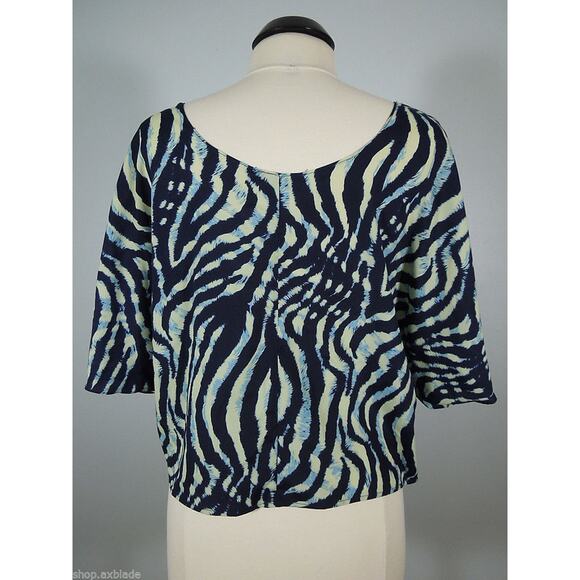 AKIRA BLACK LABEL Dolman Top S SMALL Chicago Animal Print Fabric - Picture 4 of 7